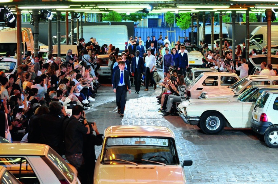 Ο σπουδαίος σχεδιαστής Dries Van Noten εμπνέει με την αισθητική του- Φωτογραφία 4