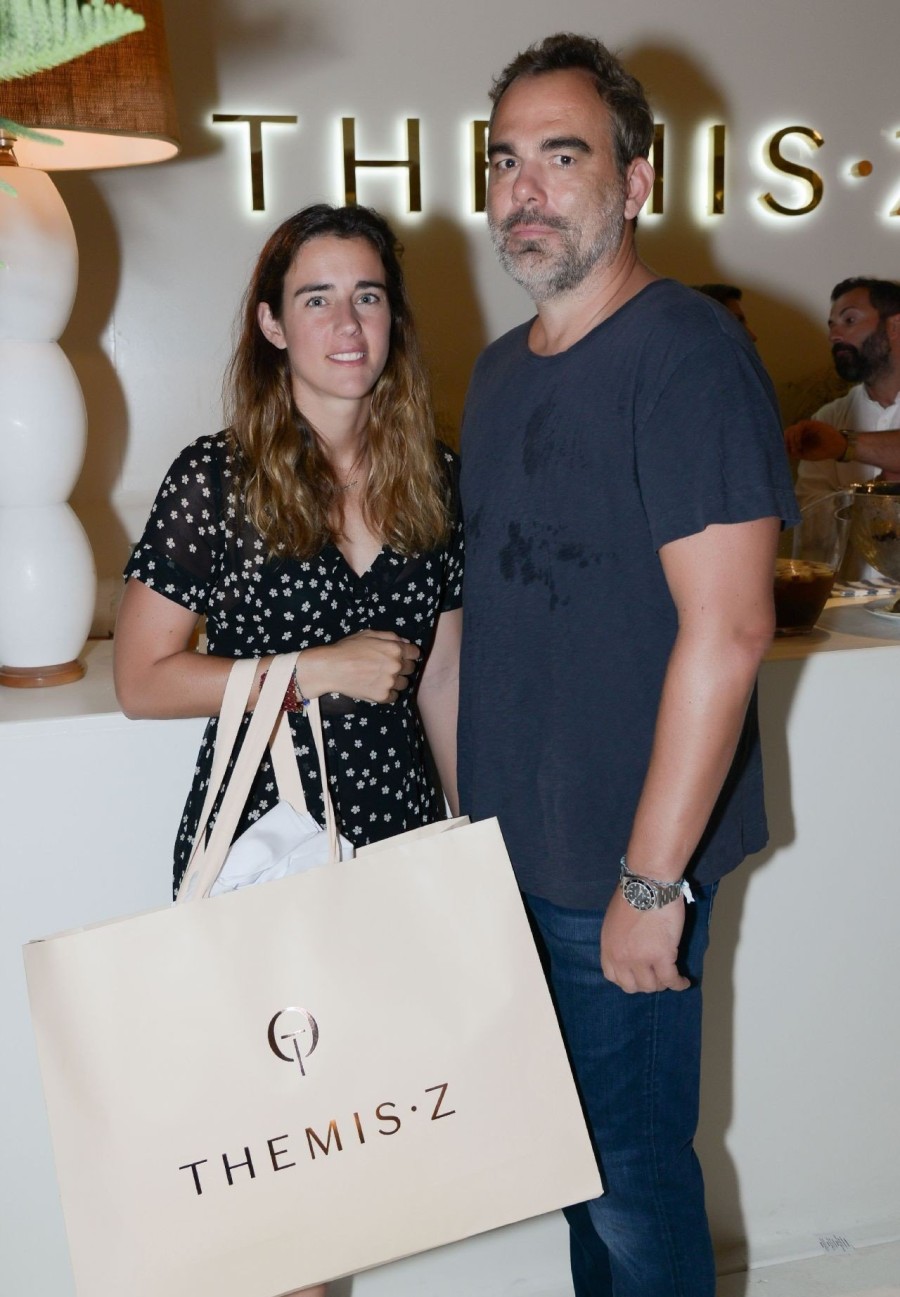 Λαμπερό opening για την boutique Themis•Z στη Μύκονο- Φωτογραφία 31