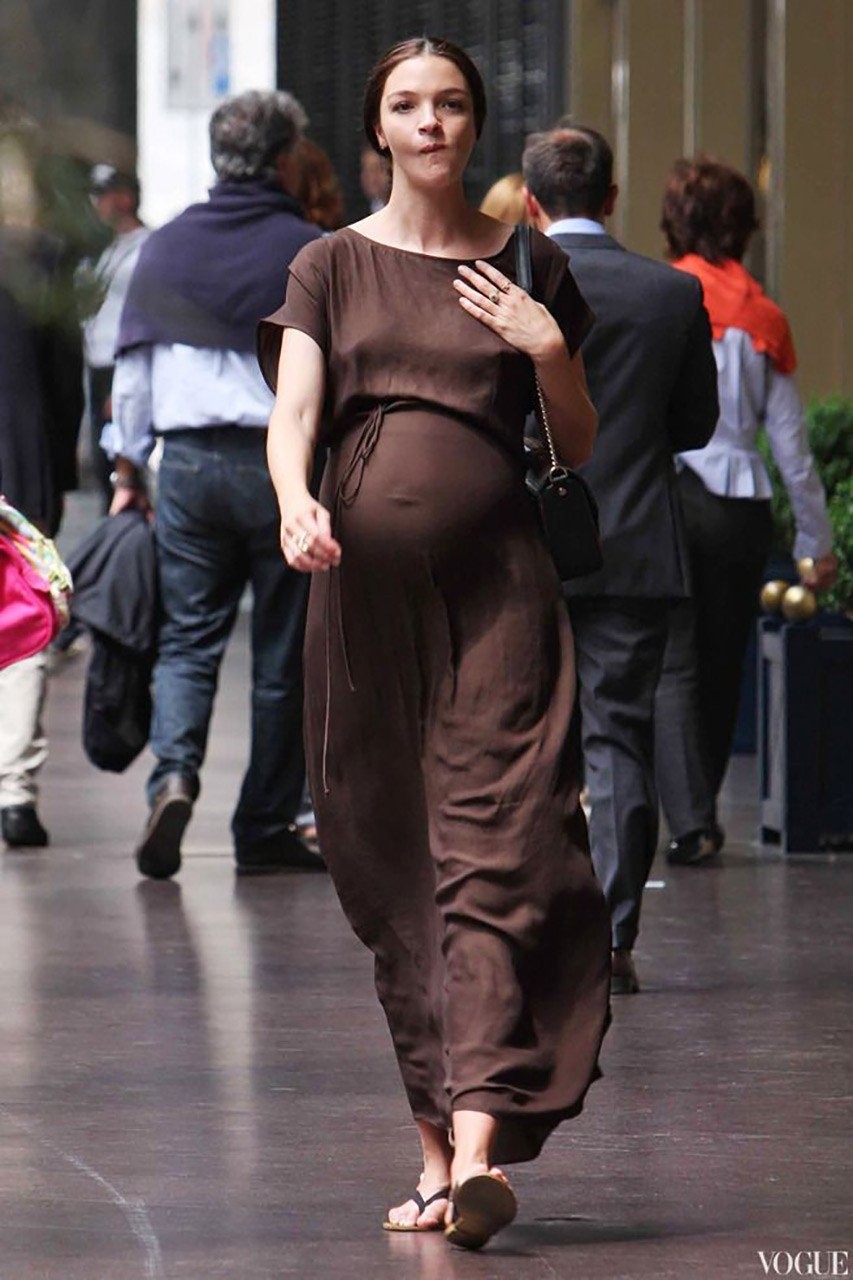 Τα πιο στιλάτα καλοκαιρινά looks για τις μέλλουσες μητέρες - Φωτογραφία 1