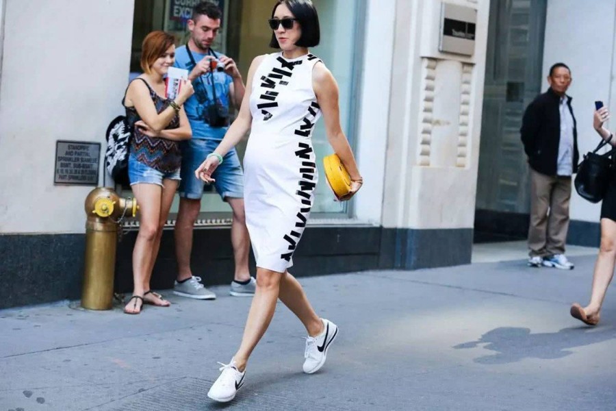 Τα πιο στιλάτα καλοκαιρινά looks για τις μέλλουσες μητέρες - Φωτογραφία 7