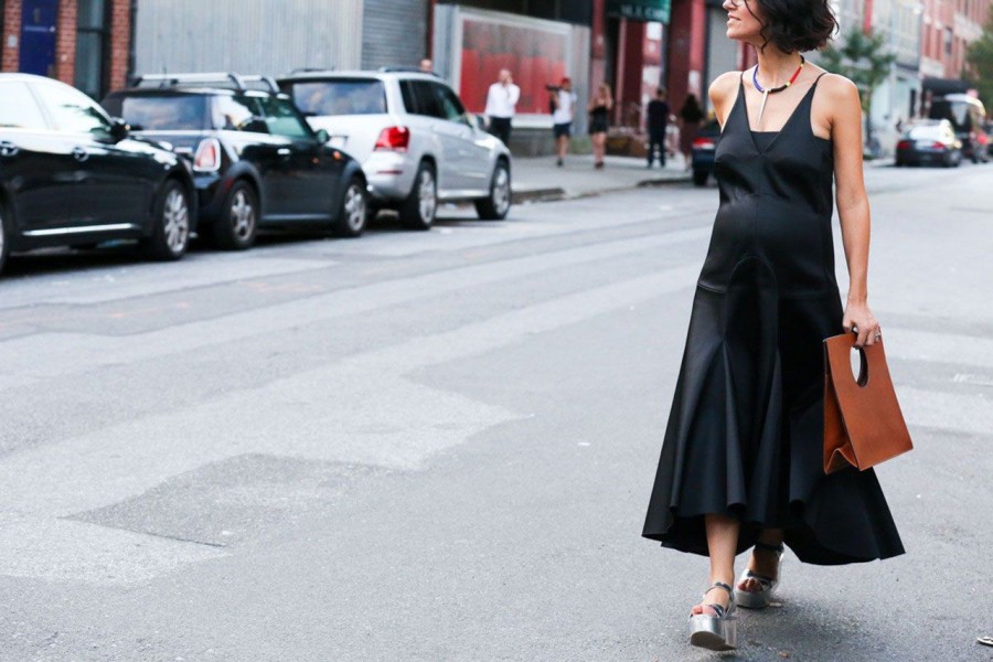 Τα πιο στιλάτα καλοκαιρινά looks για τις μέλλουσες μητέρες - Φωτογραφία 11