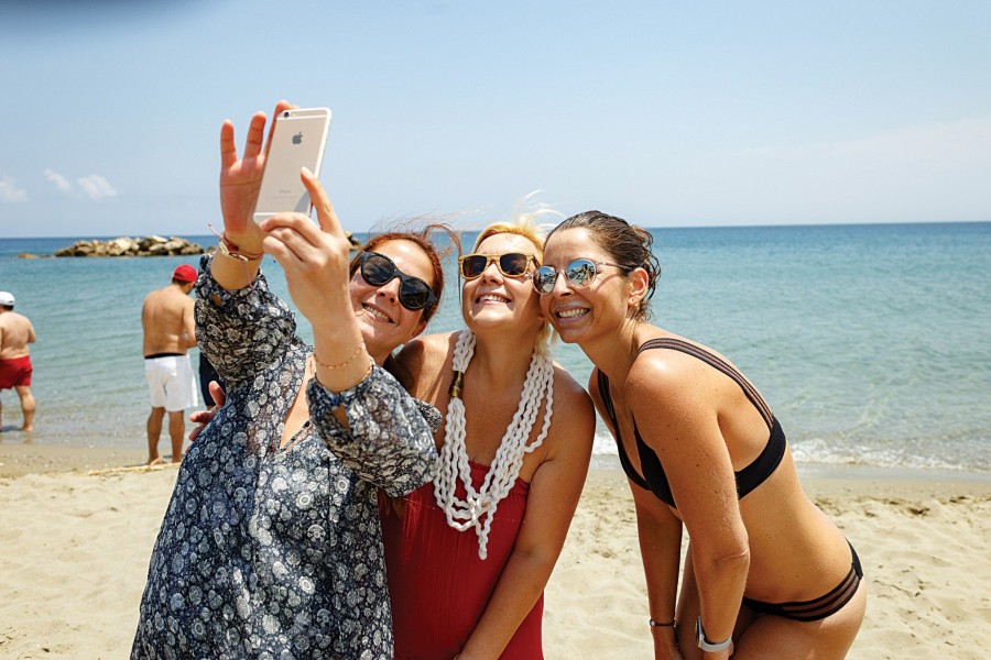 Οι Γεώργιος Καράμπελας και Μαρίνα Κουταρέλλη γιόρτασαν 15 χρόνια γάμου - Φωτογραφία 4