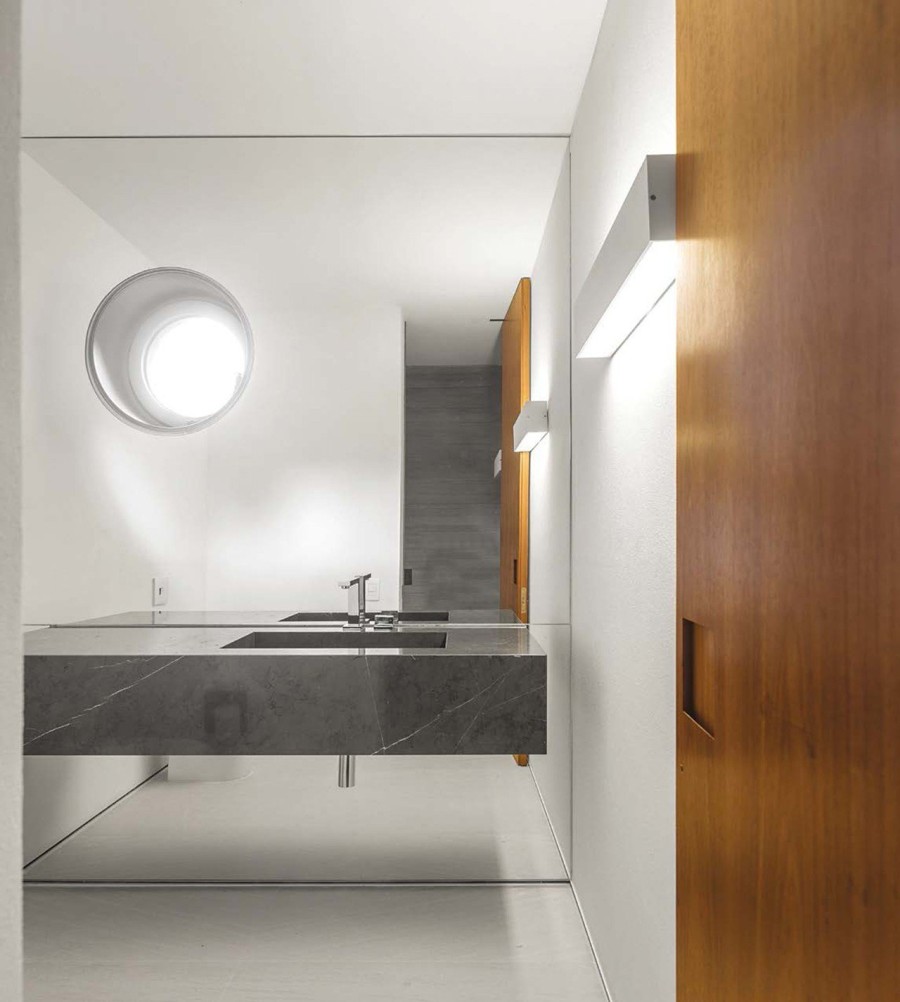 Ένας κύβος που αιωρείται πάνω σε μια πιλοτή είναι το White House στη Βραζιλία- Φωτογραφία 4