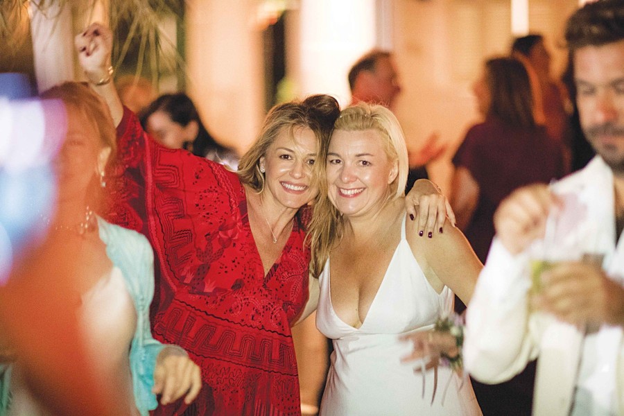 Οι Γεώργιος Καράμπελας και Μαρίνα Κουταρέλλη γιόρτασαν 15 χρόνια γάμου - Φωτογραφία 13