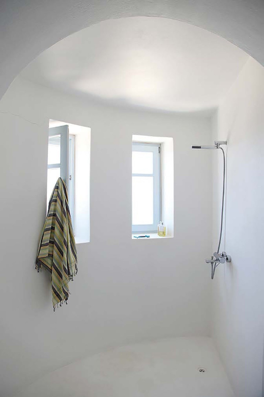 Μια ονειρεμένη κατοικία στην Αντίπαρο που γεύεται τις απολαύσεις του καλοκαιριού - Φωτογραφία 9