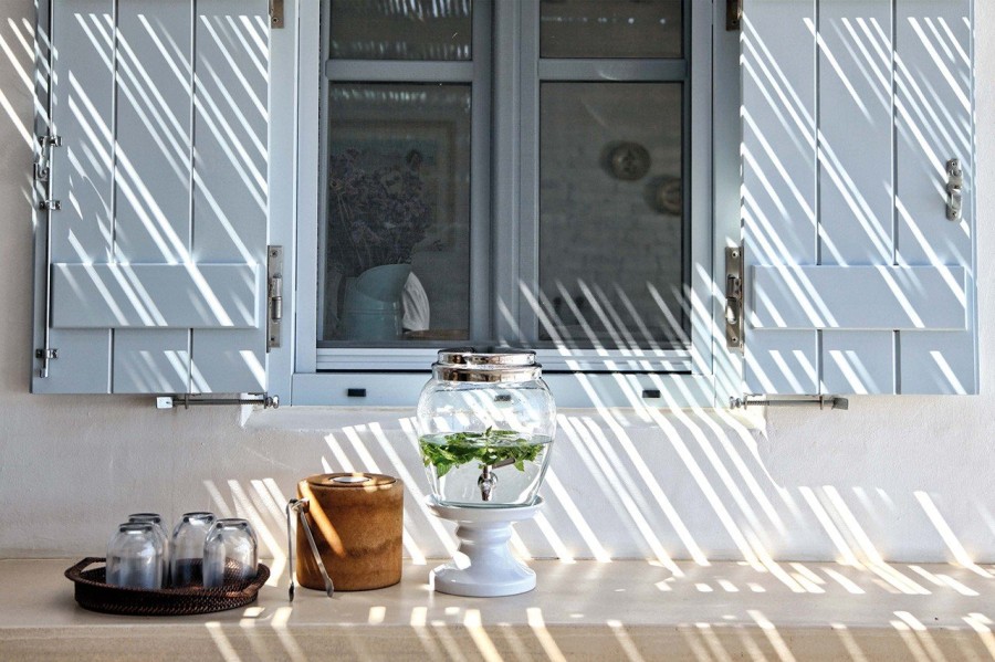 Μια ονειρεμένη κατοικία στην Αντίπαρο που γεύεται τις απολαύσεις του καλοκαιριού - Φωτογραφία 1