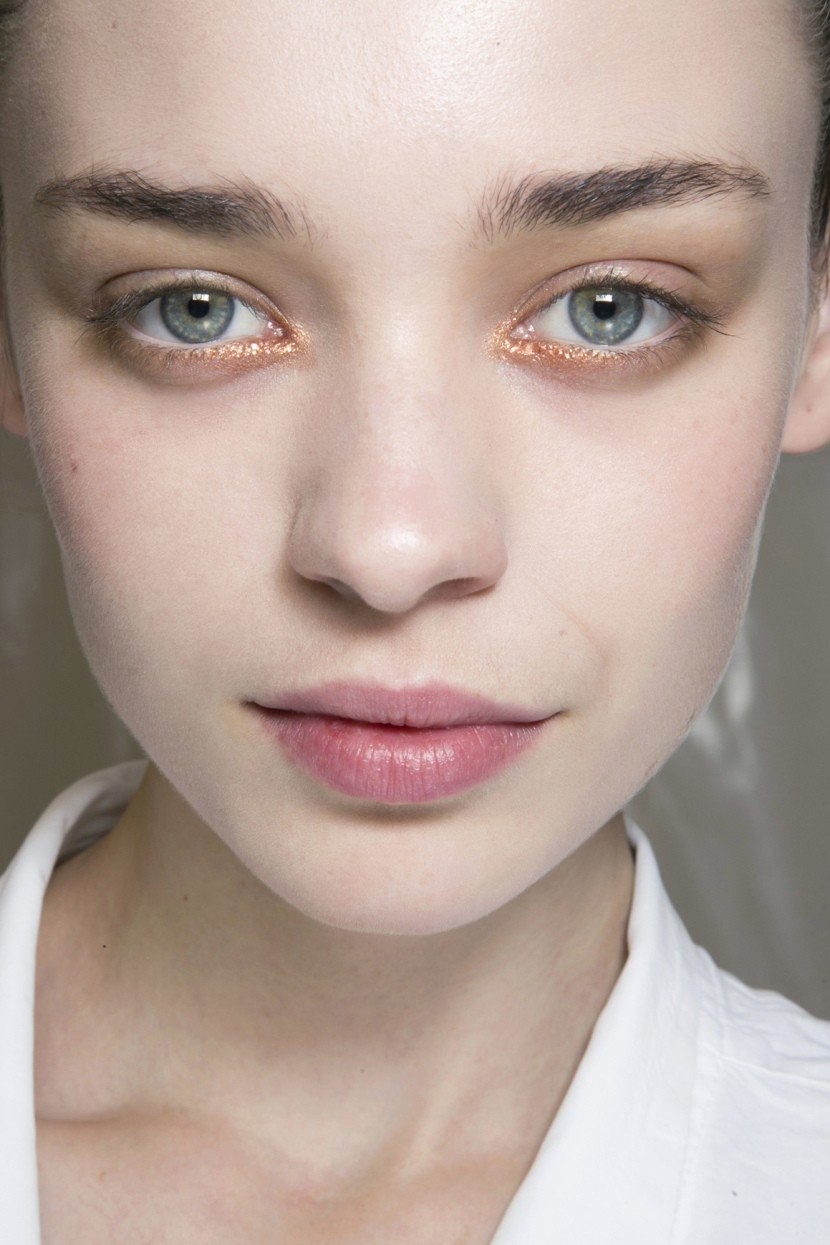 Στην εσωτερική γωνία