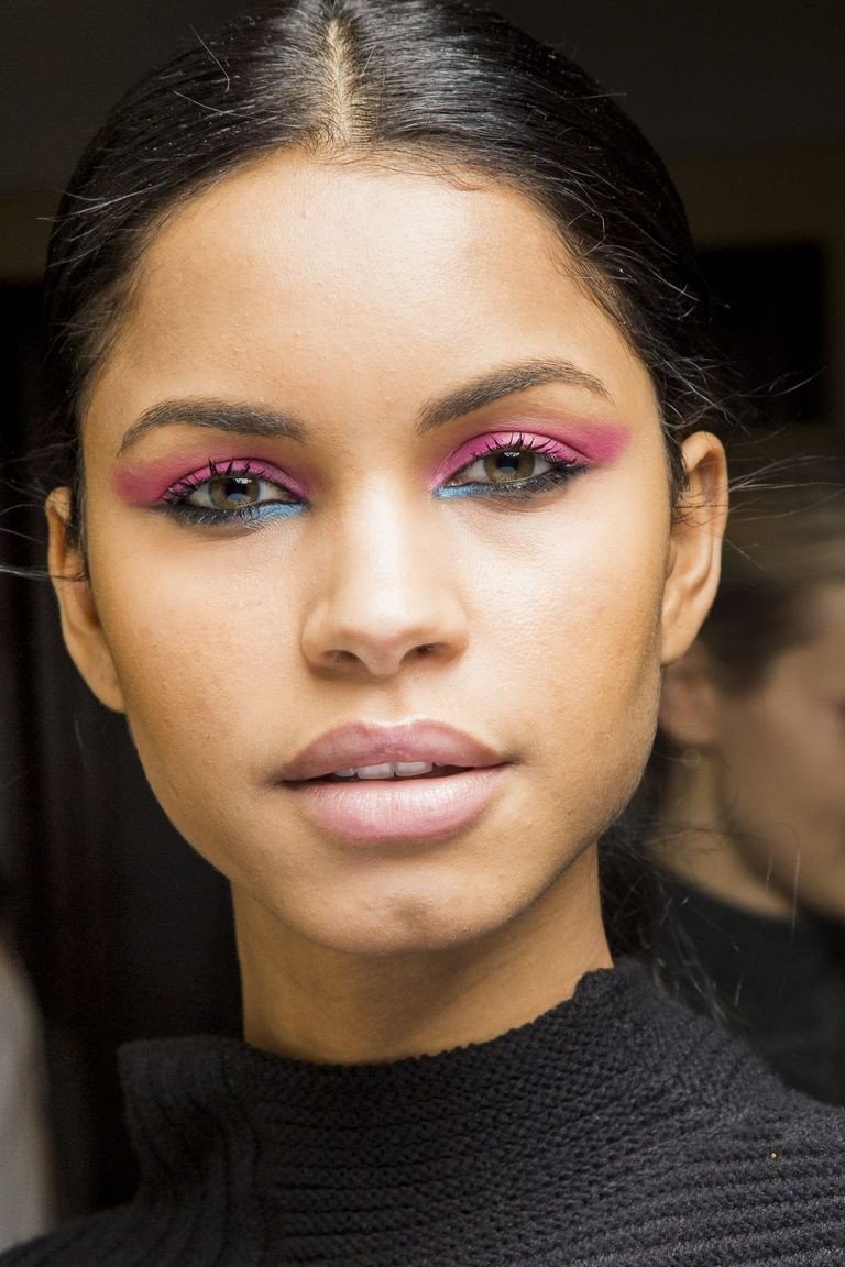 Έντονα Βλέφαρα