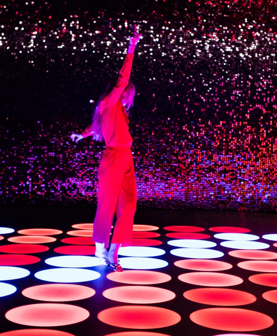 Ένα μουσείο στη Νέα Υόρκη υμνεί τη δύναμη των χρωμάτων- Φωτογραφία 5