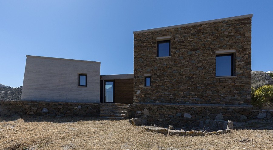 Μια μοναδική κατοικία με ιδιαίτερη αρχιτεκτονική στο Βώλαξ της Τήνου- Φωτογραφία 1