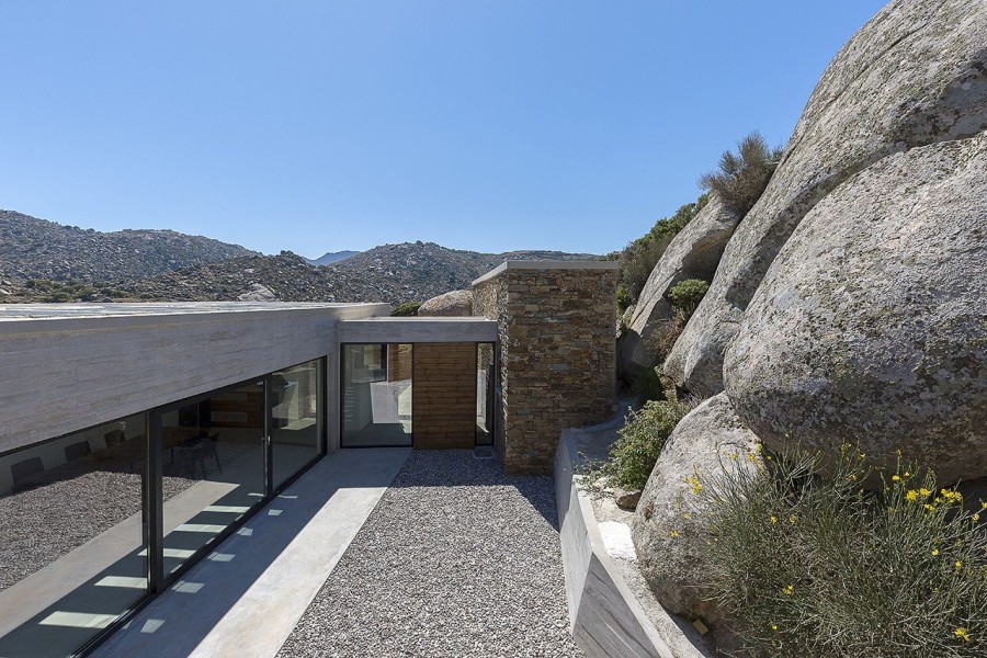 Μια μοναδική κατοικία με ιδιαίτερη αρχιτεκτονική στο Βώλαξ της Τήνου- Φωτογραφία 6