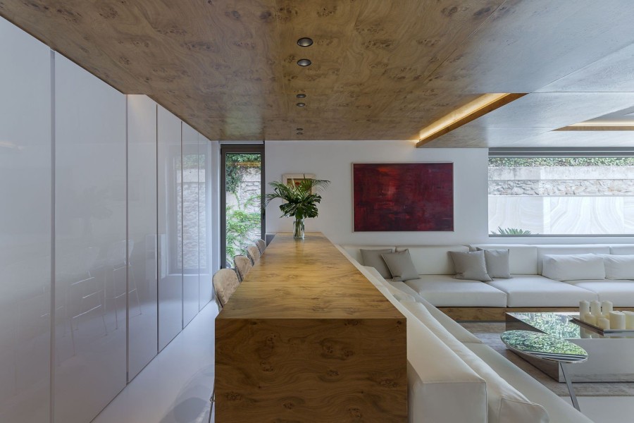 Μια πολυτελής κατοικία στην Κηφισιά που ξεπερνά κάθε φαντασία - Φωτογραφία 5