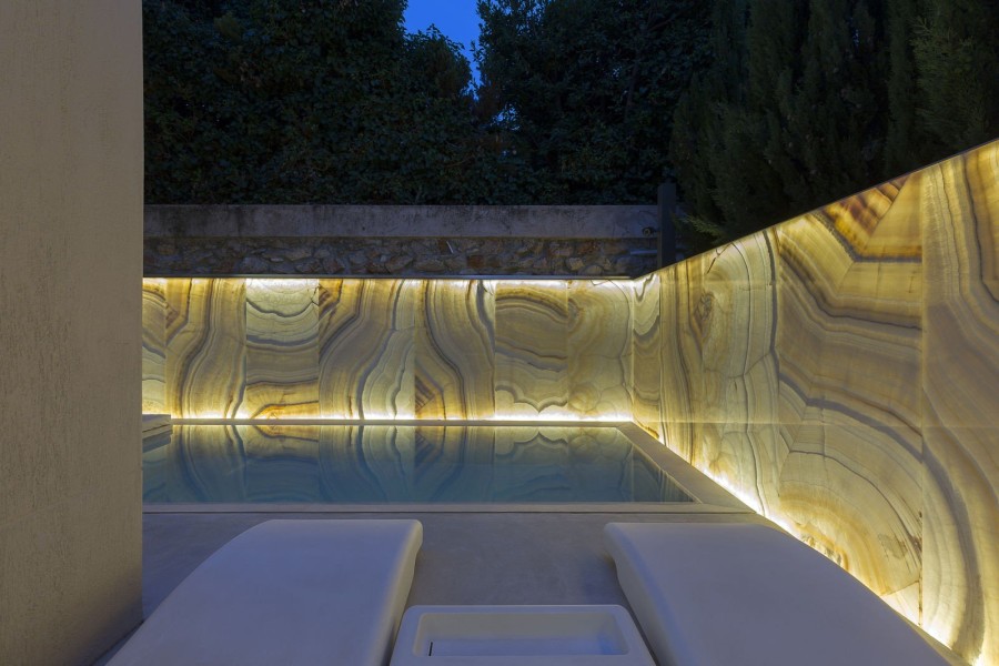 Μια πολυτελής κατοικία στην Κηφισιά που ξεπερνά κάθε φαντασία - Φωτογραφία 8