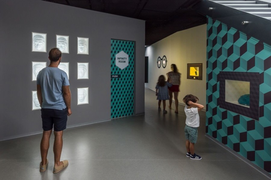 Διασκεδάστε πρώτοι στο Museum of Illusions στην Αθήνα - Φωτογραφία 4