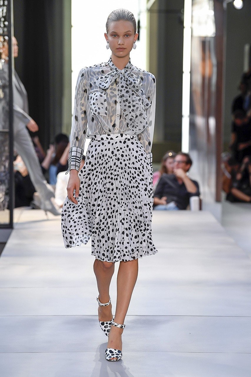 LFW: Δείτε το πρώτο show του Riccardo Tisci για τον οίκο Burberry - Φωτογραφία 10