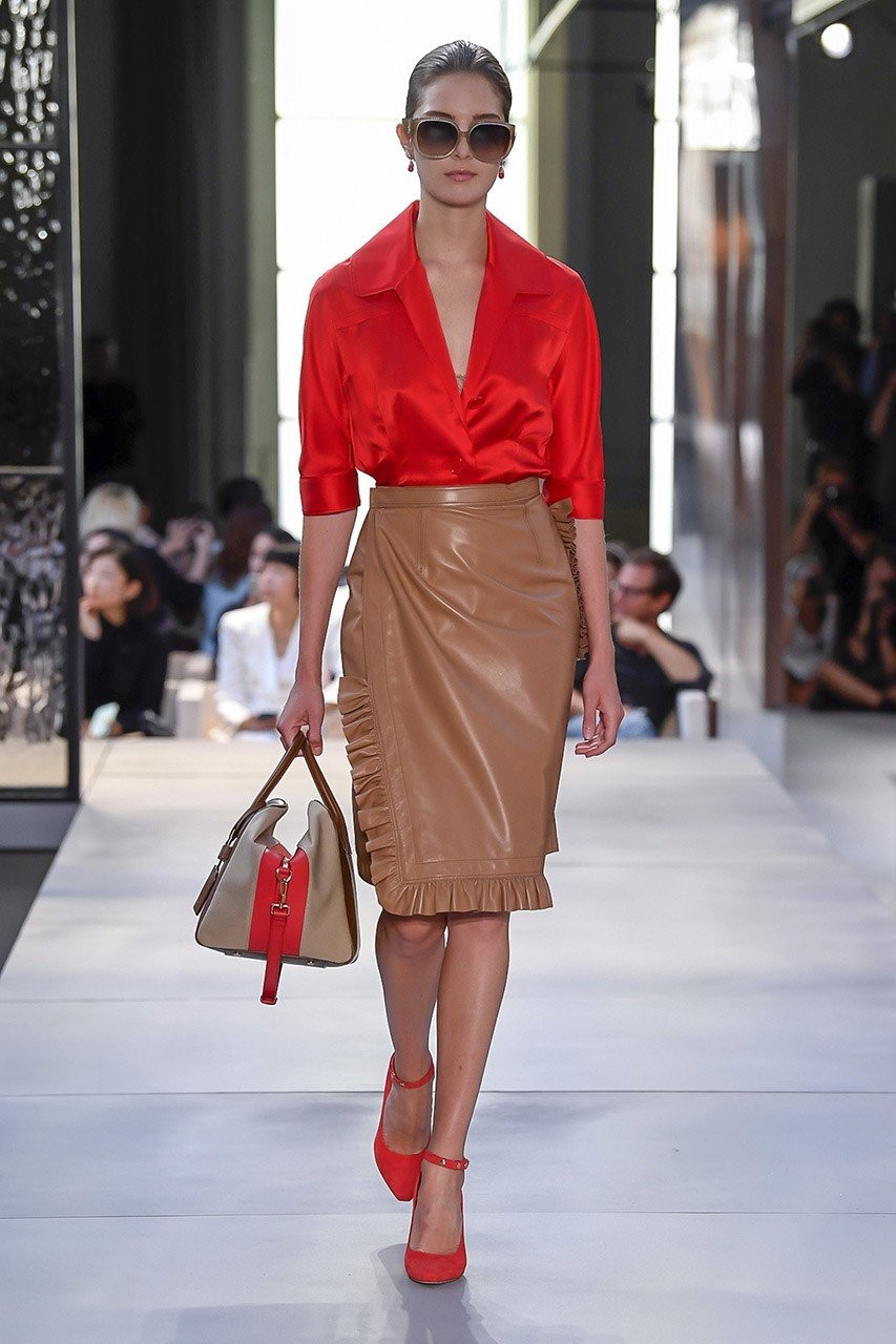 LFW: Δείτε το πρώτο show του Riccardo Tisci για τον οίκο Burberry - Φωτογραφία 29