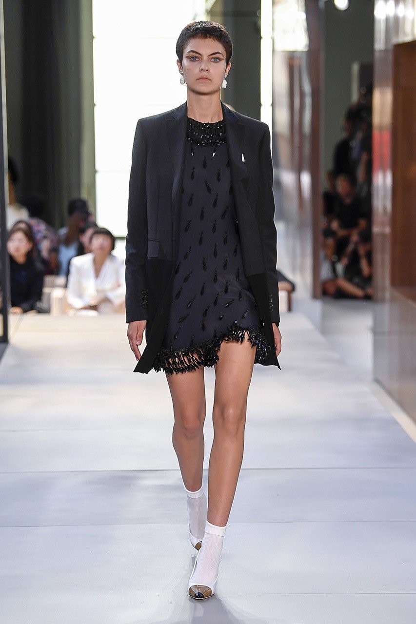 LFW: Δείτε το πρώτο show του Riccardo Tisci για τον οίκο Burberry - Φωτογραφία 69