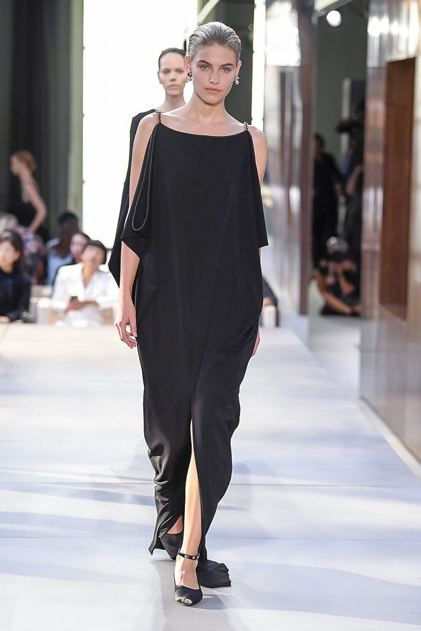 LFW: Δείτε το πρώτο show του Riccardo Tisci για τον οίκο Burberry - Φωτογραφία 81