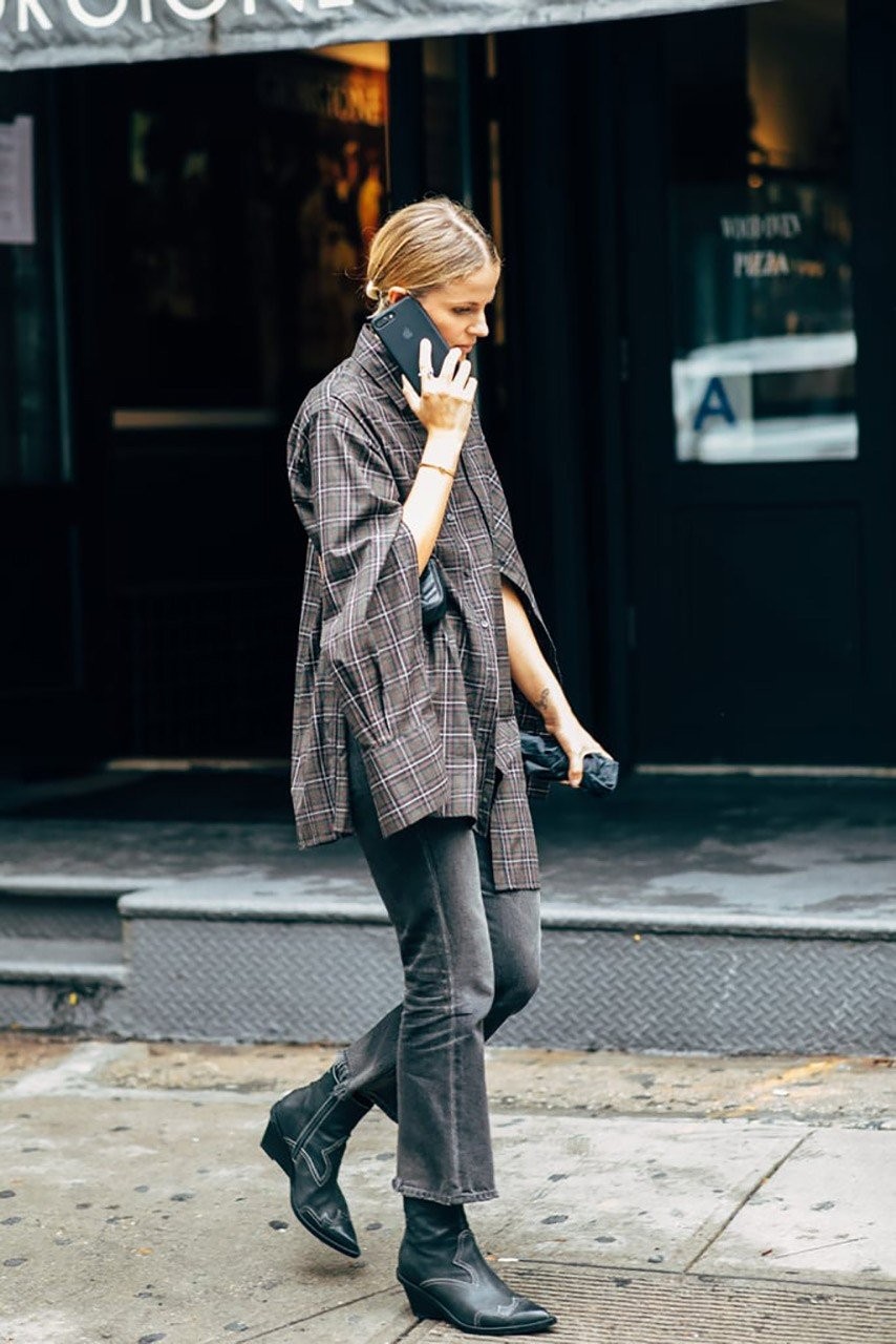 Cowboy Boots: φορέστε τες όπως τα κορίτσια της μόδας- Φωτογραφία 1