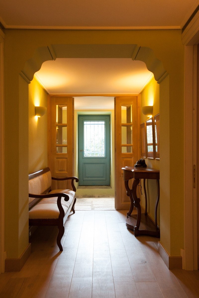 Στον δημιουργικό κόσμο της Νικομάχης Καρακωστάνογλου στο Νυμφαίο- Φωτογραφία 24