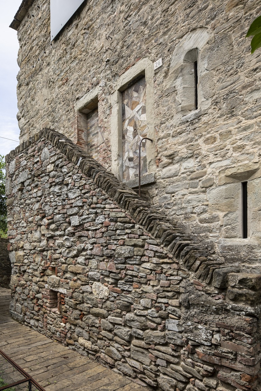 Μια αριστουργηματική συμβίωση του παλιού με το νέο στο Giovi's Tower - Φωτογραφία 4