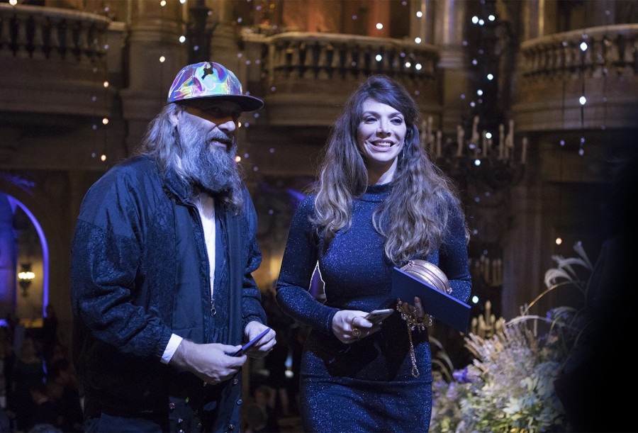 Αυλαία για την Όπερα του Παρισιού με ένα λαμπερό γκαλά- Φωτογραφία 1