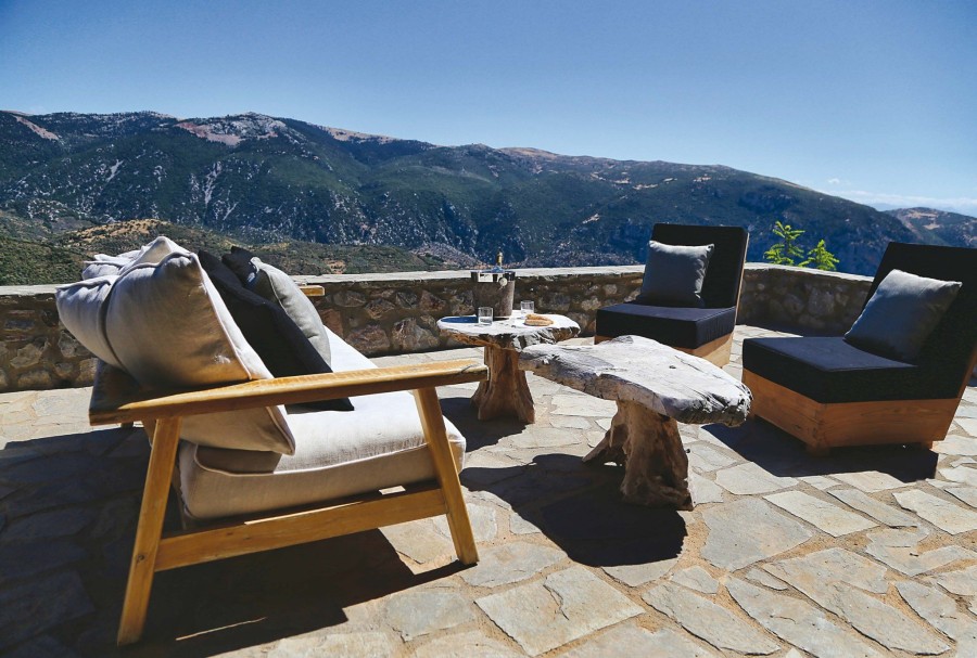 Ένα mountain resort στην Αράχωβα με εντυπωσιακή αισθητική- Φωτογραφία 1