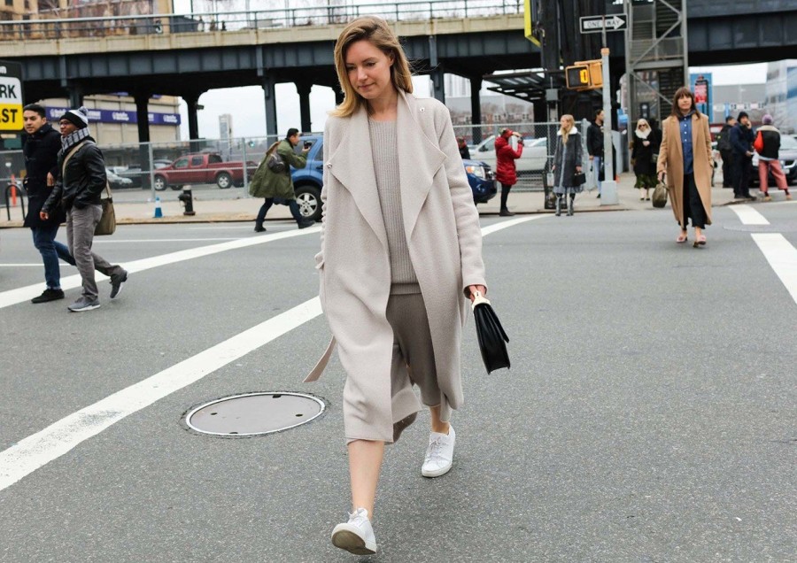 Minimalist looks: απλές και κομψές εμφανίσεις που πρέπει να δοκιμάσετε- Φωτογραφία 5