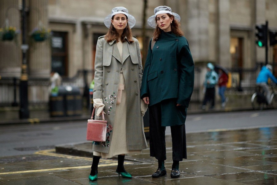 Rainy Looks: Ιδέες για να αντιμετωπίσετε τη βροχή με στιλ- Φωτογραφία 10