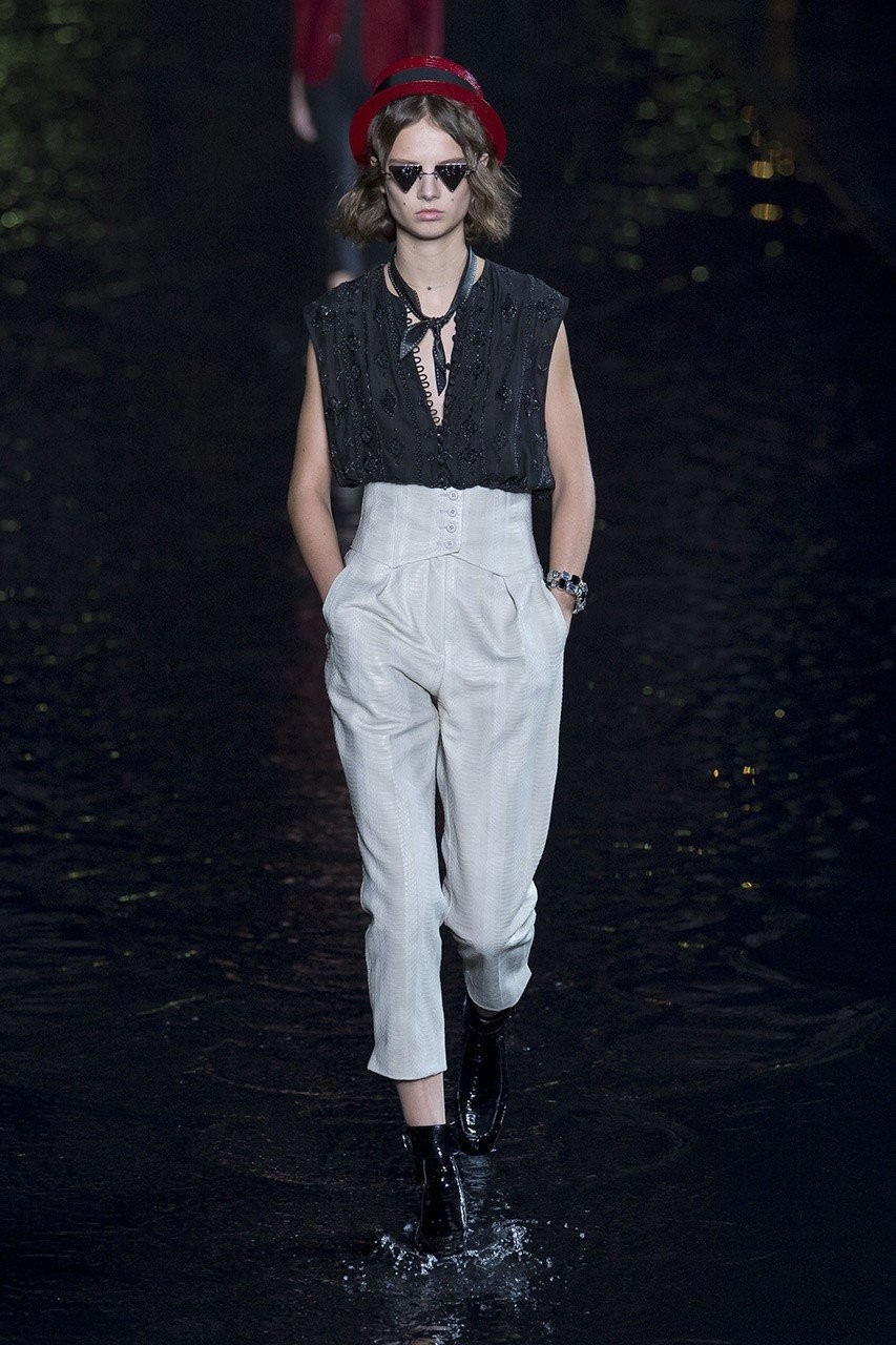 PFW: Το τροπικό show του Saint Laurent - Φωτογραφία 35