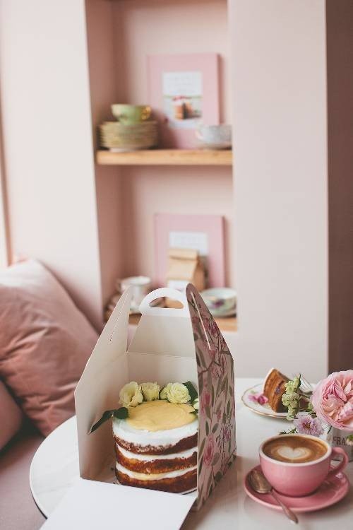 Δείτε ένα νέο ροζ cake shop στο Los Angeles που μοιάζει παραμυθένιο- Φωτογραφία 6