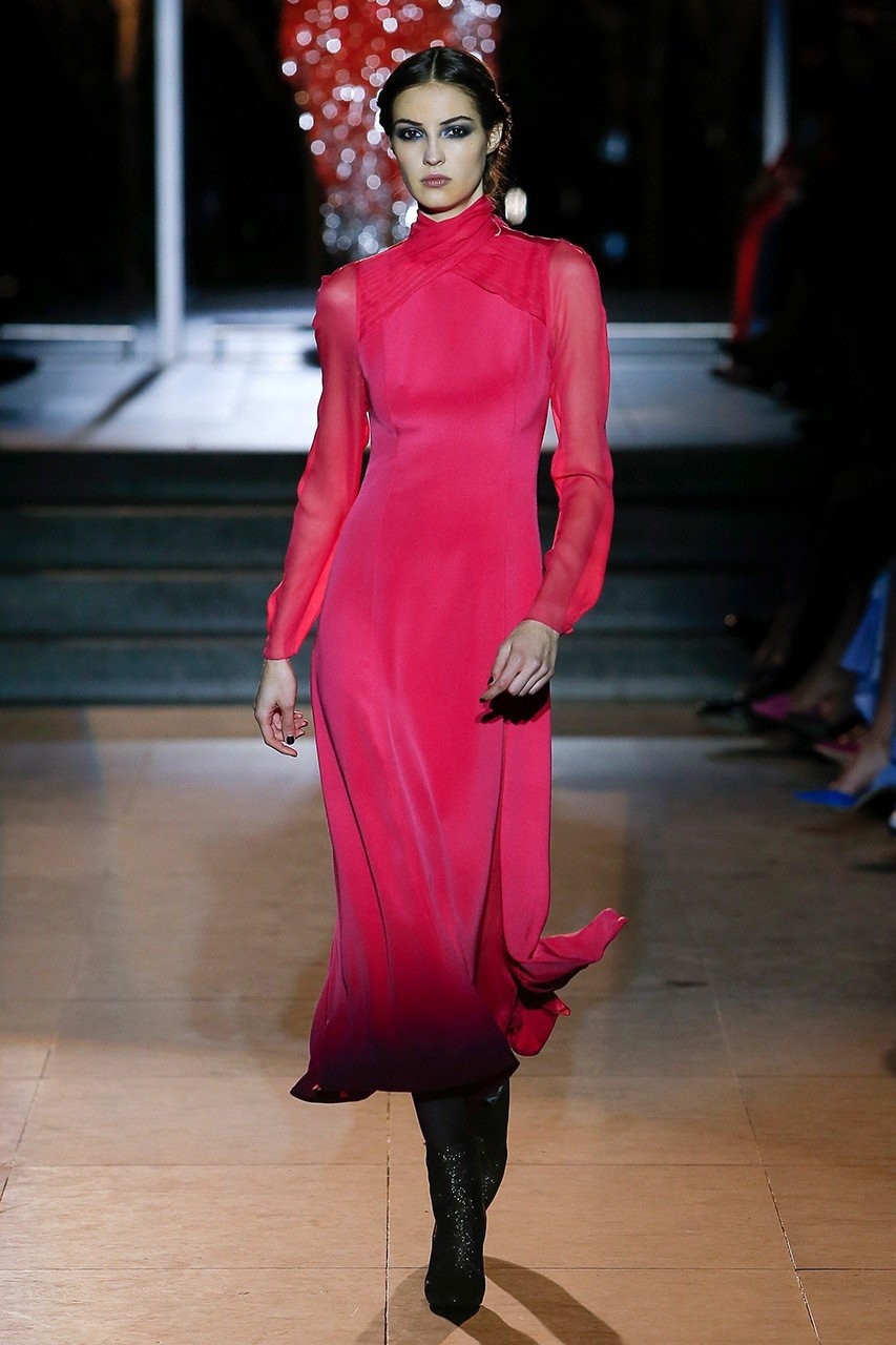 Τα πιο κομψά shocking pink runway looks - Φωτογραφία 6