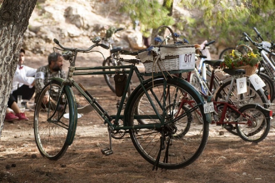 Στους vintage ρυθμούς του Tweed Run για 5η χρονιά οι Σπέτσες- Φωτογραφία 2