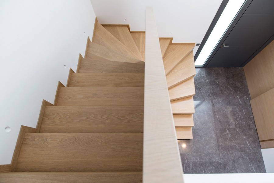 Μια κατοικία σε γήινους τόνους όπου κυριαρχεί η ηρεμία- Φωτογραφία 12