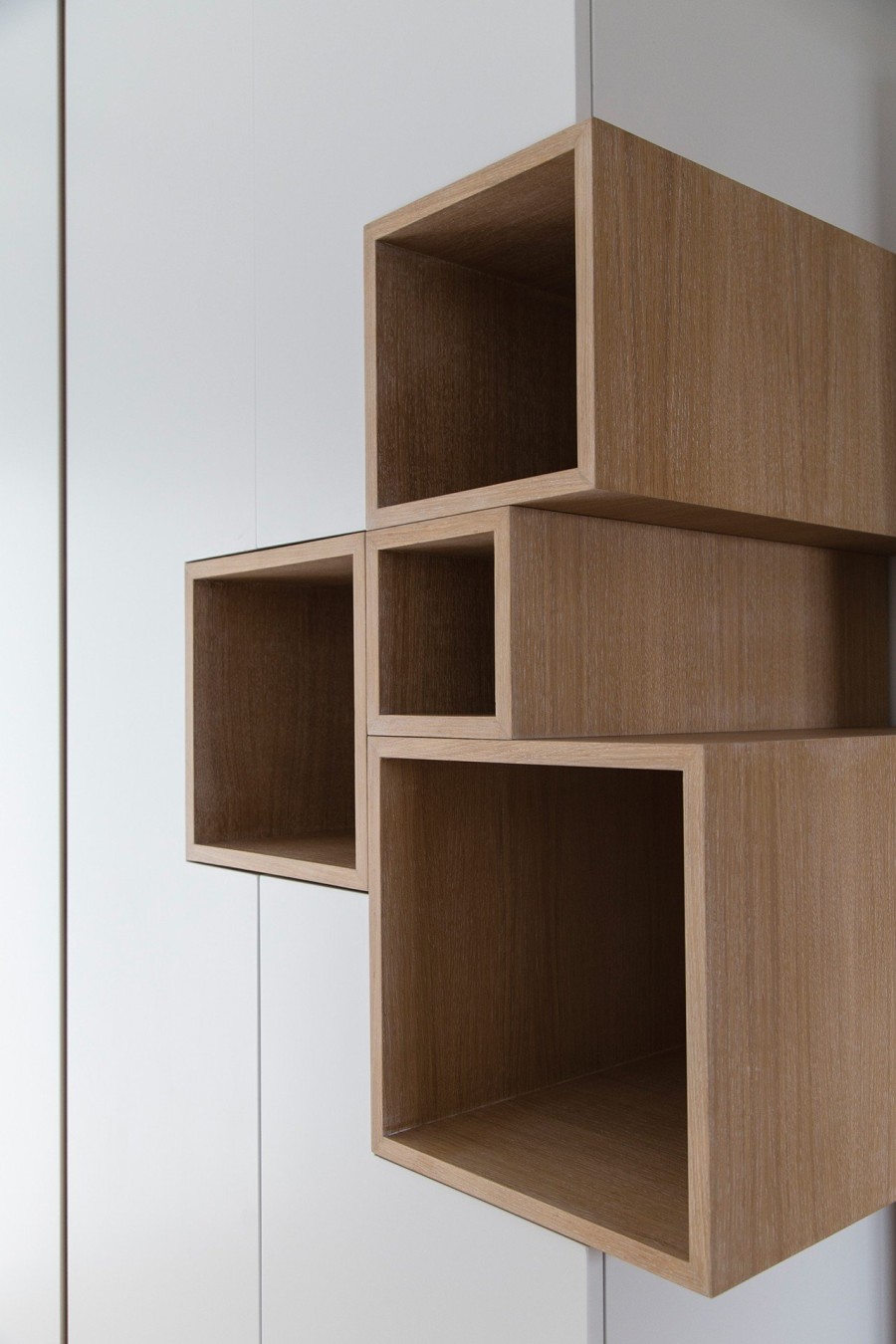 Μια κατοικία σε γήινους τόνους όπου κυριαρχεί η ηρεμία- Φωτογραφία 15