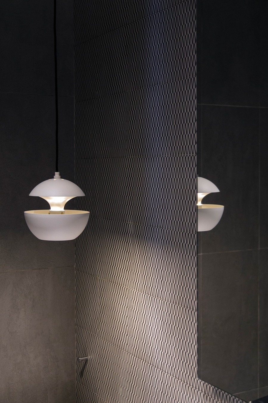 Μια κατοικία σε γήινους τόνους όπου κυριαρχεί η ηρεμία- Φωτογραφία 24