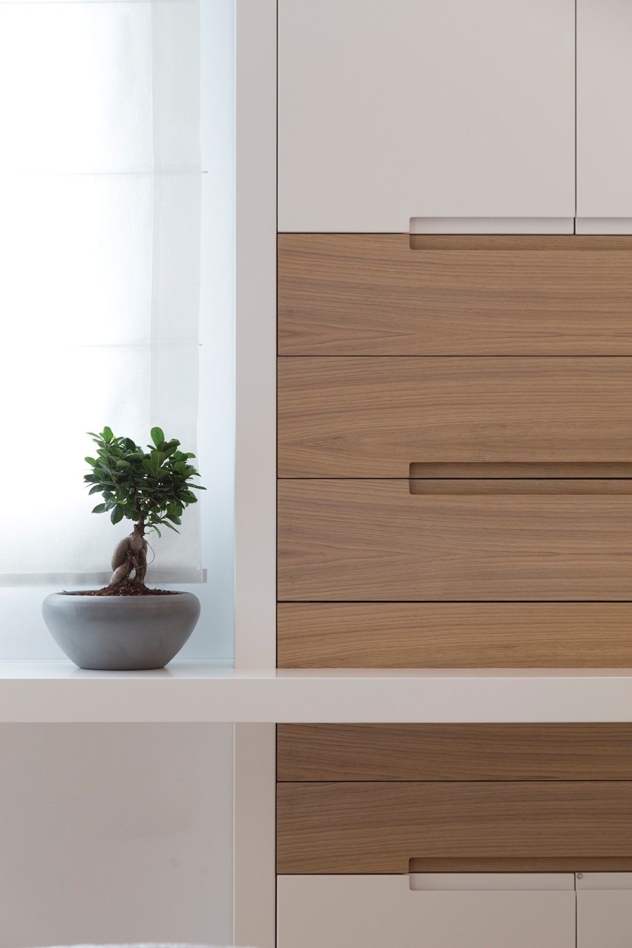 Μια κατοικία σε γήινους τόνους όπου κυριαρχεί η ηρεμία- Φωτογραφία 26