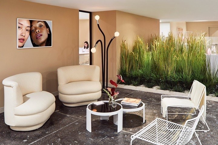 Περιηγηθείτε στα παραμυθένια κεντρικά γραφεία ενός beauty brand στο Soho- Φωτογραφία 5