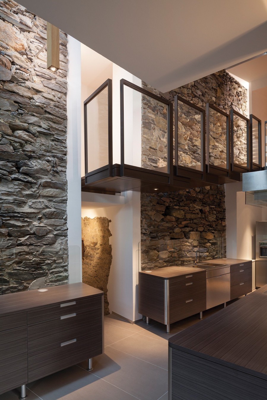 Το Mineral Lodge είναι ένα πέτρινο καταφύγιο των βράχων στη Σαβοΐα- Φωτογραφία 3