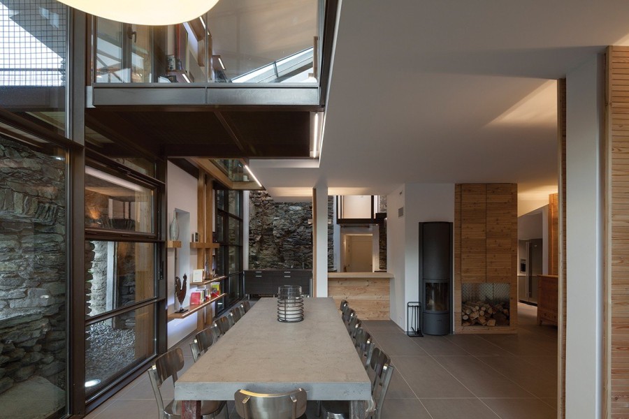 Το Mineral Lodge είναι ένα πέτρινο καταφύγιο των βράχων στη Σαβοΐα- Φωτογραφία 10