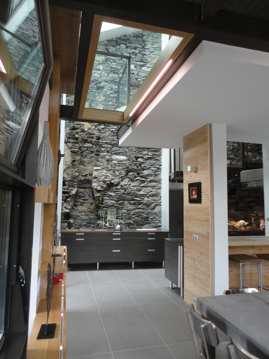 Το Mineral Lodge είναι ένα πέτρινο καταφύγιο των βράχων στη Σαβοΐα- Φωτογραφία 11