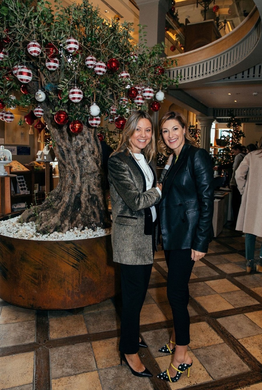 Η Zeus+Δione παρουσίασε το νέο γούρι της χρονιάς εμπνευσμένο από τις Μούσες- Φωτογραφία 12