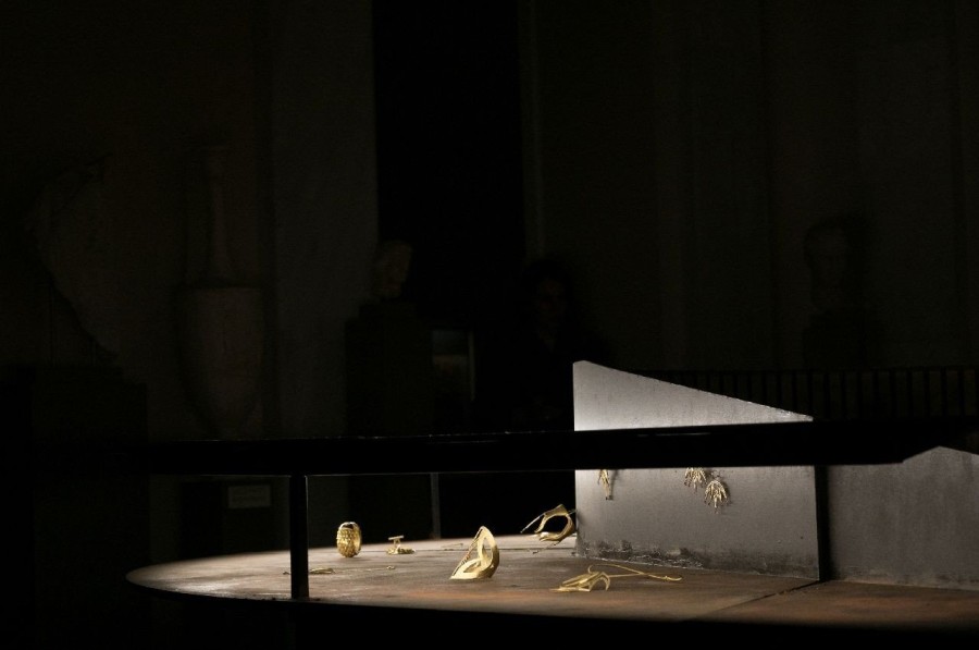 H Έλενα Σύρακα παρουσίασε στο Μουσείο Μπενάκη την έκθεση Labyrinth- Φωτογραφία 7