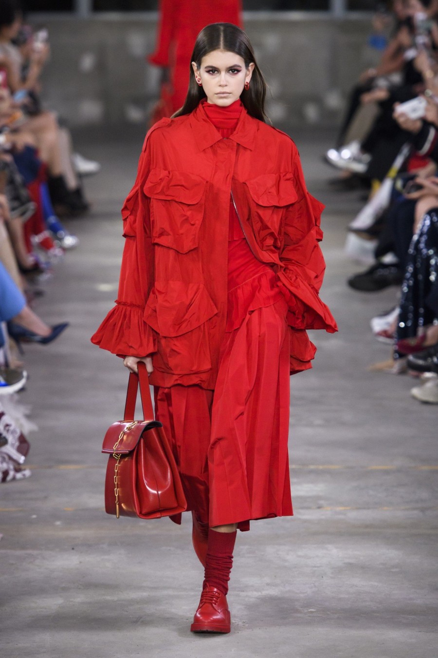 Το Pre-Fall 2019 show του οίκου Valentino στο Τόκιο ήταν γεμάτο κόκκινα τριαντάφυλλα- Φωτογραφία 10