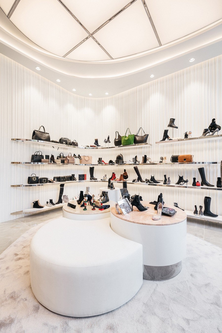 Exclusive preview: Είδαμε πρώτοι το καινούργιο πρόσωπο του διαχρονικότερου καταστήματος της πόλης  - Φωτογραφία 2