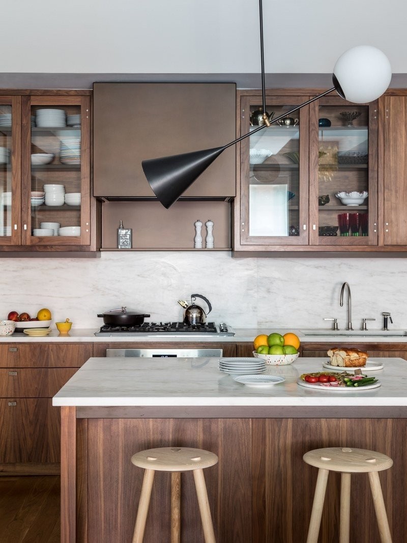 Ένα πολύχρωμο velvet διαμέρισμα στη Νέα Υόρκη απογειώνει το american cool- Φωτογραφία 3