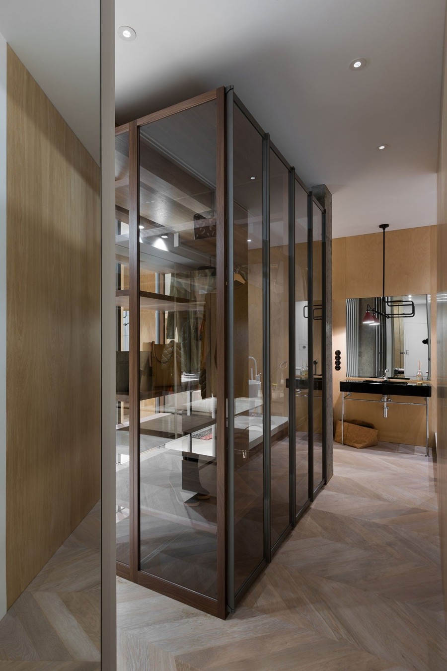  Ένα απόλυτα θηλυκό διαμέρισμα στο Κίεβο πειραματίζεται με τις ζεστές αποχρώσεις- Φωτογραφία 12