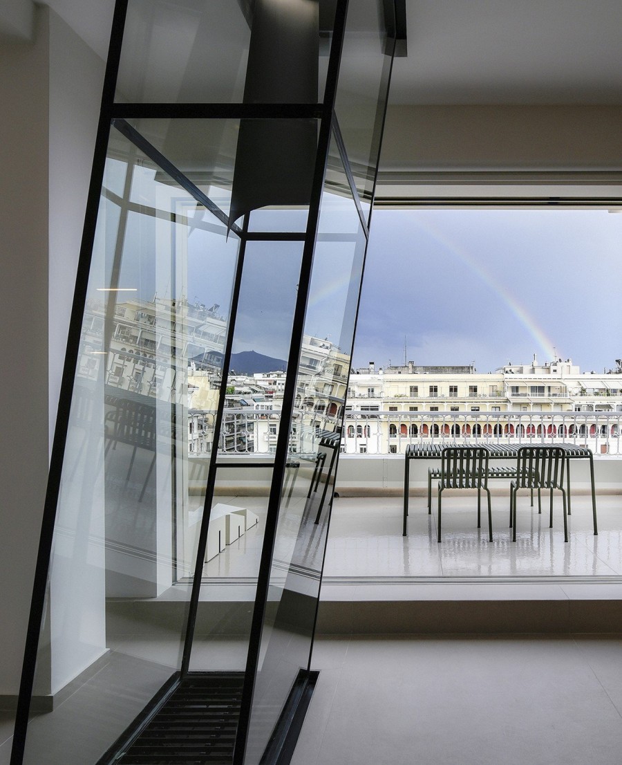 The upper floor: Ένα σύγχρονο διαμέρισμα στην καρδιά της Θεσσαλονίκης- Φωτογραφία 14