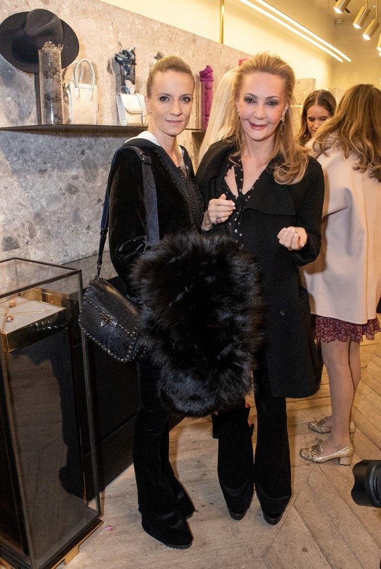 Ileana Makri: Λάμψεις παντού στο Christmas Trunk Show - Φωτογραφία 12