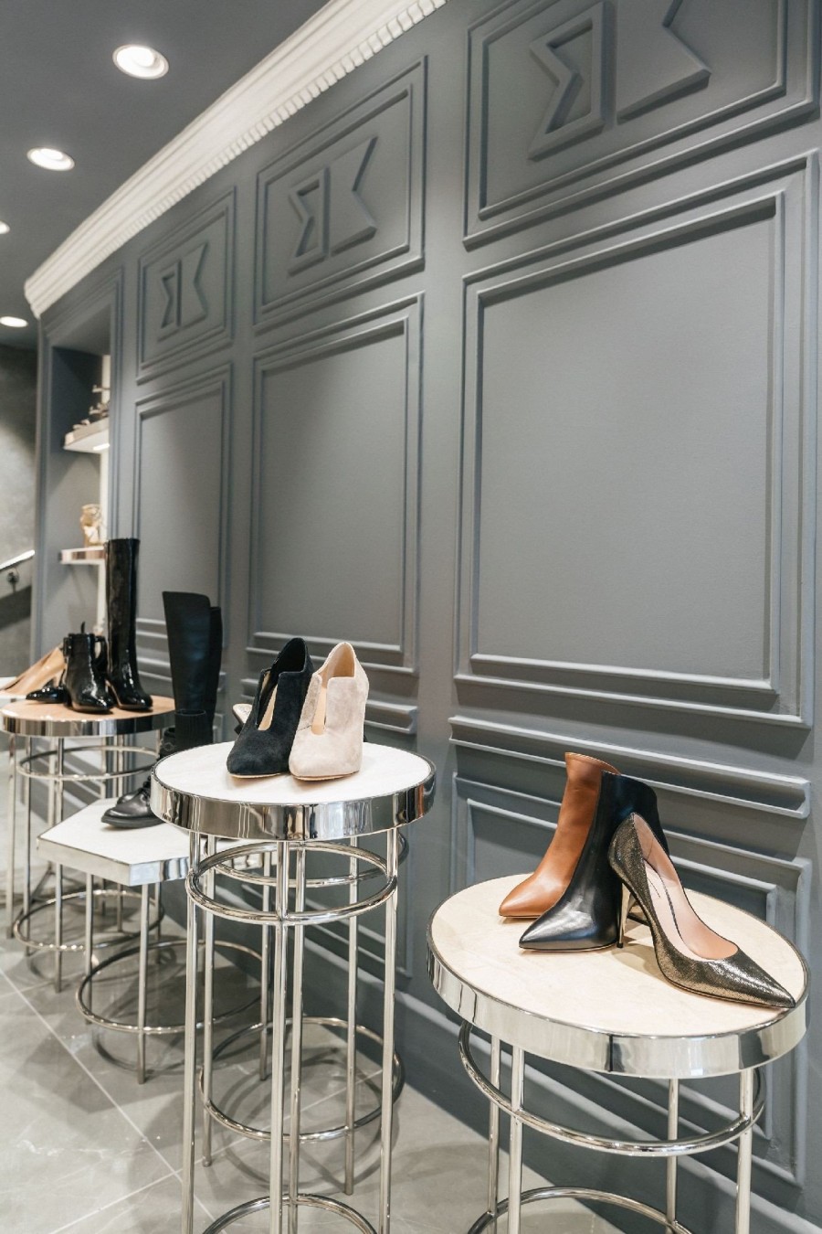 Το ανανεωμένο κατάστημα Καλογήρου άνοιξε τις πόρτες του στο κοινό της Θεσσαλονίκης- Φωτογραφία 6